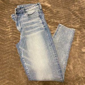 Light Wash Super Hi-Rise AE Jeggings size 12